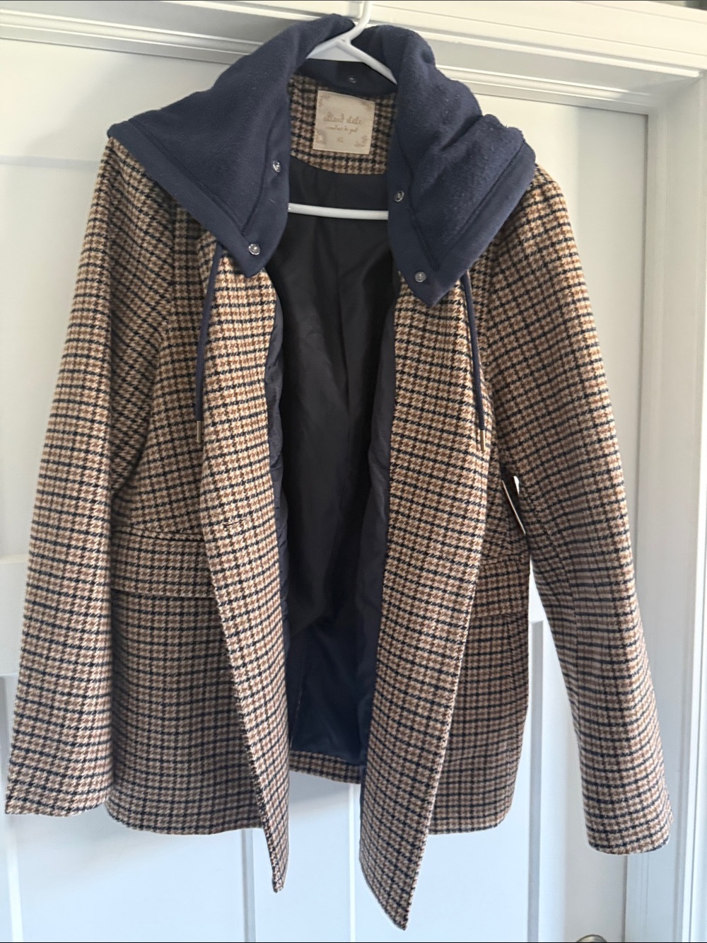 Altar'd State Houndstooth Blazer with Hood- Brown & Navy
